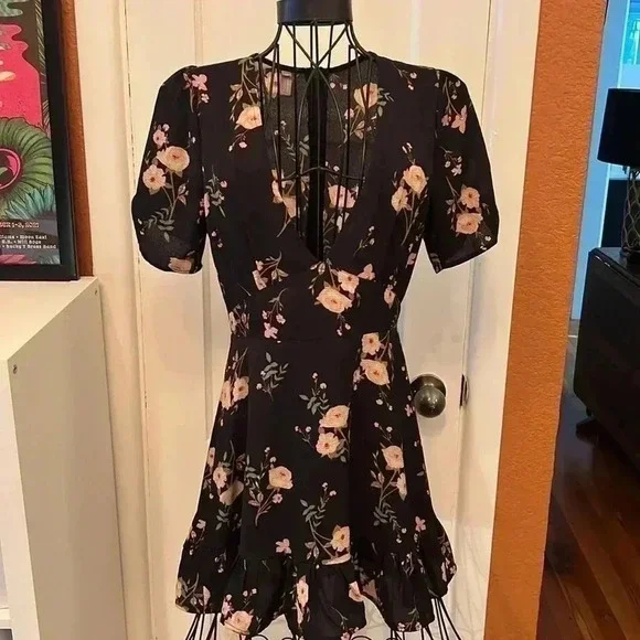 NLW Floral Dress-Sz S - Picture 3 of 7